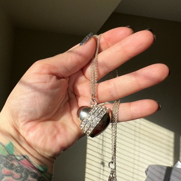 Diamond heart 3D puffy sterling silver with 18’ chain - Picture 4 of 4